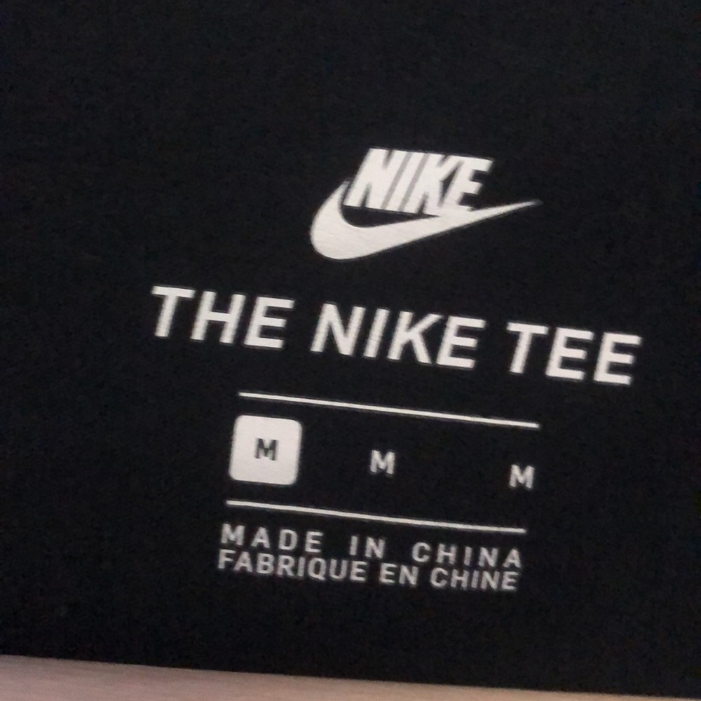 Nike Tee - Picture 3 of 3